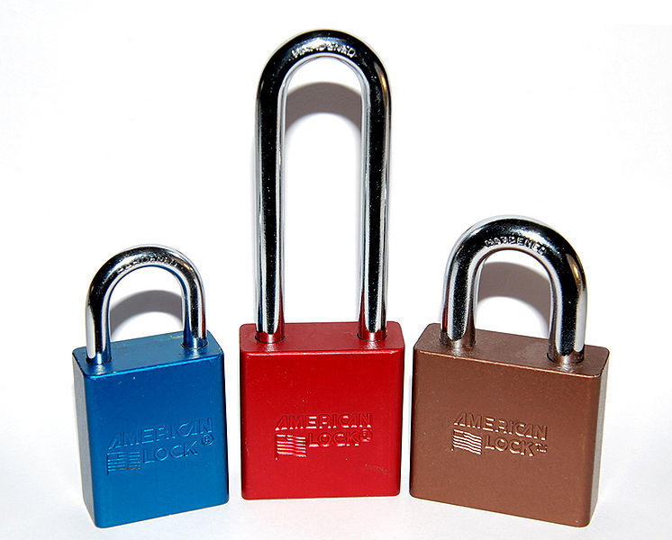 File:American lock padlocks 1105 1205 1305 upright.jpg