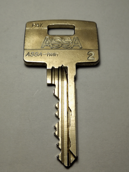 File:ASSA Twin 2 key-Reinder.png