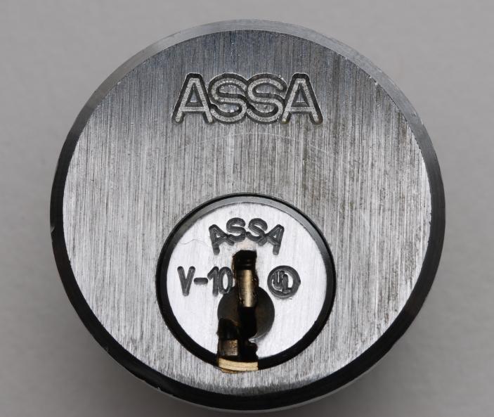 File:ASSA Twin V10 cylinder.jpg